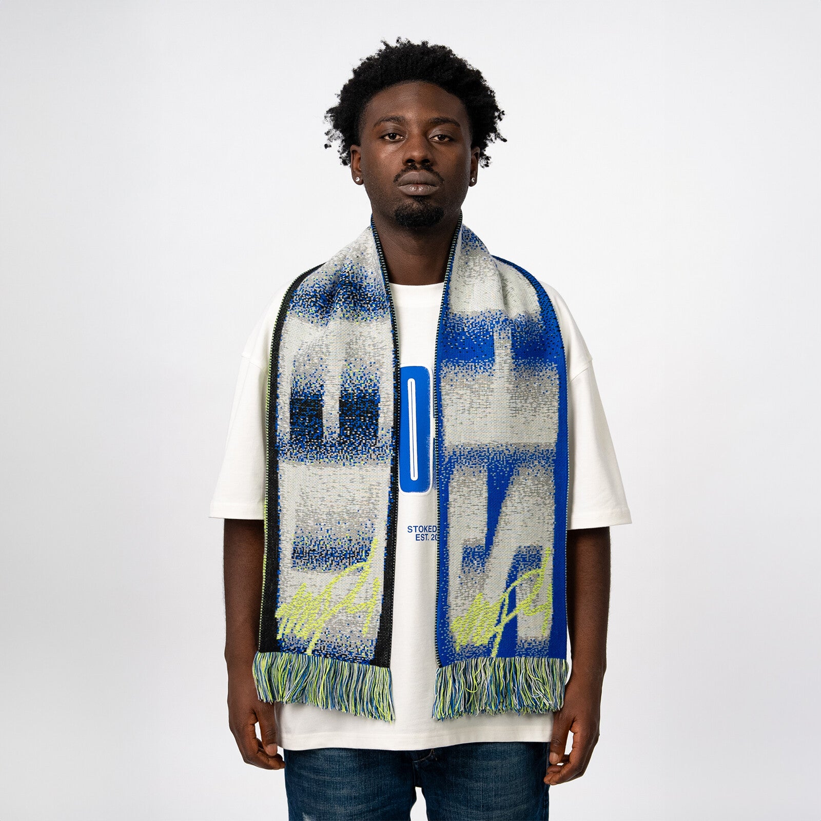 https://images.bravado.de/prod/product-assets/stoked/stoked/products/512150/web/531114/image-thumb__531114__3000x3000_original/STOKED_Scarf_Schal_s512150_o5984234_a531114_v13086832.44fb791d.jpg